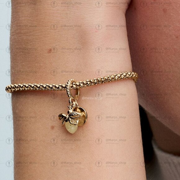 Pandora Glow-in-the-dark Firefly Dangle Charm - Picture 2 of 2